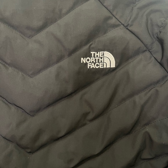 The North Face black puffer jacket 550 SZ Medium - Picture 4 of 6